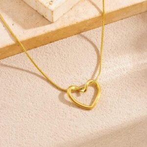 Hollow Heart Pendant Chain (Golden)