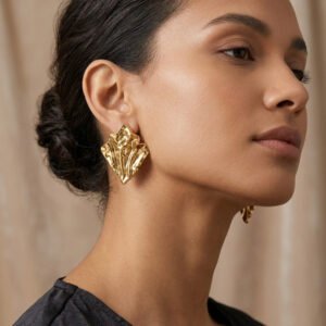 Aurelia Molten Shell Studs